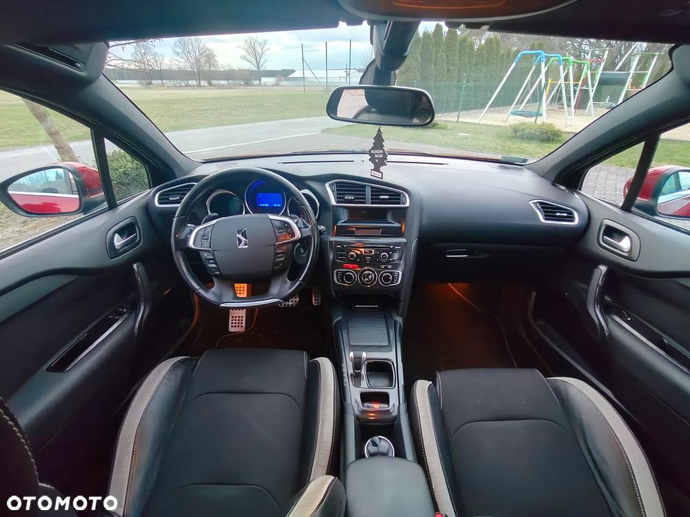 Citroën DS4 1.6 e-HDi SoChic MCP - 5