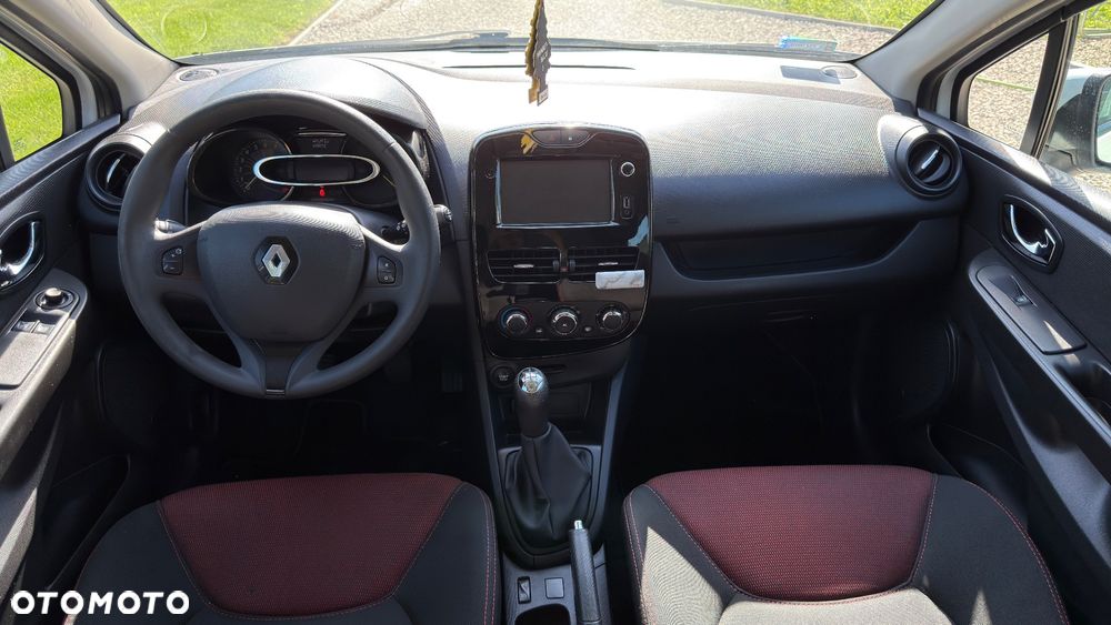 Renault Clio - 6