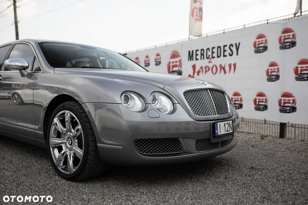 Bentley Flying Spur - 12