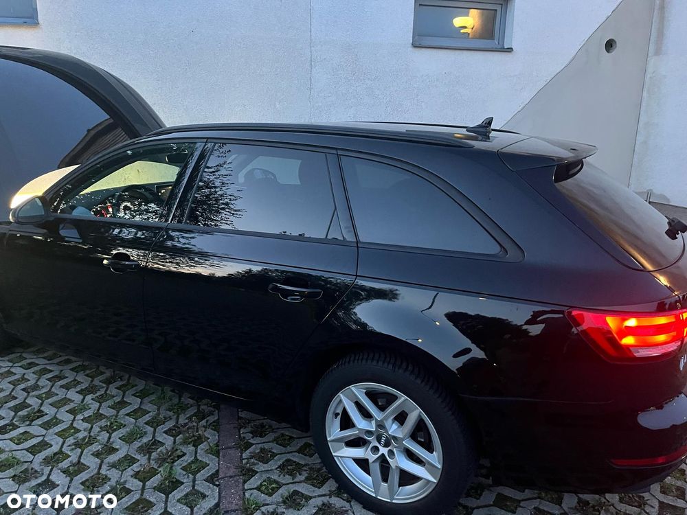 Audi A4 Avant 2.0 TDI S tronic - 5