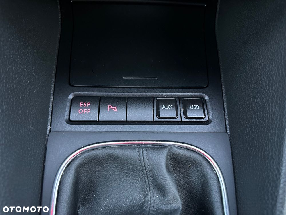 Volkswagen Golf 1.6 United - 22