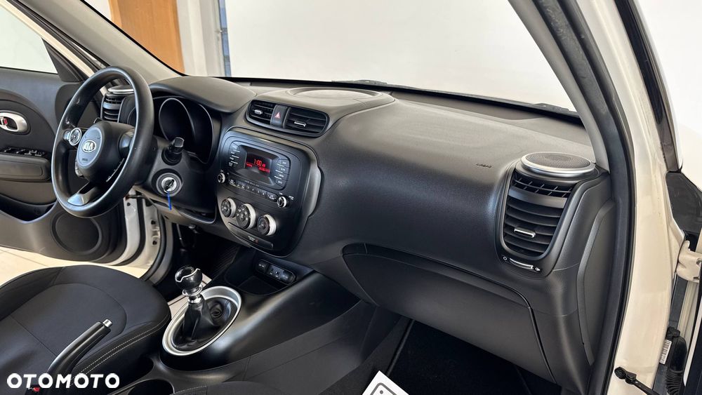 Kia Soul 1.6 GDI Dream Team Edition - 33