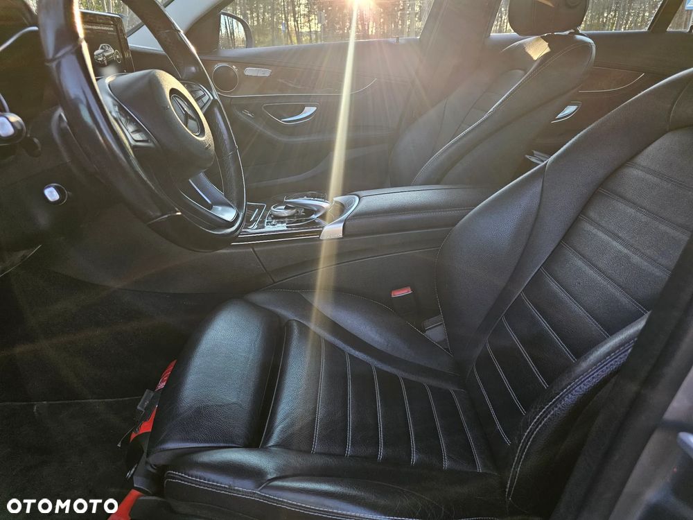 Mercedes-Benz Klasa C 180 7G-TRONIC - 24