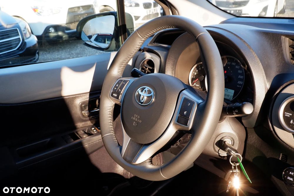 Toyota Yaris 1.0 Sol - 5