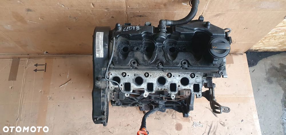 Silnik słupek blok silnika VW Caddy III 1.6 TDI CAYT - 3