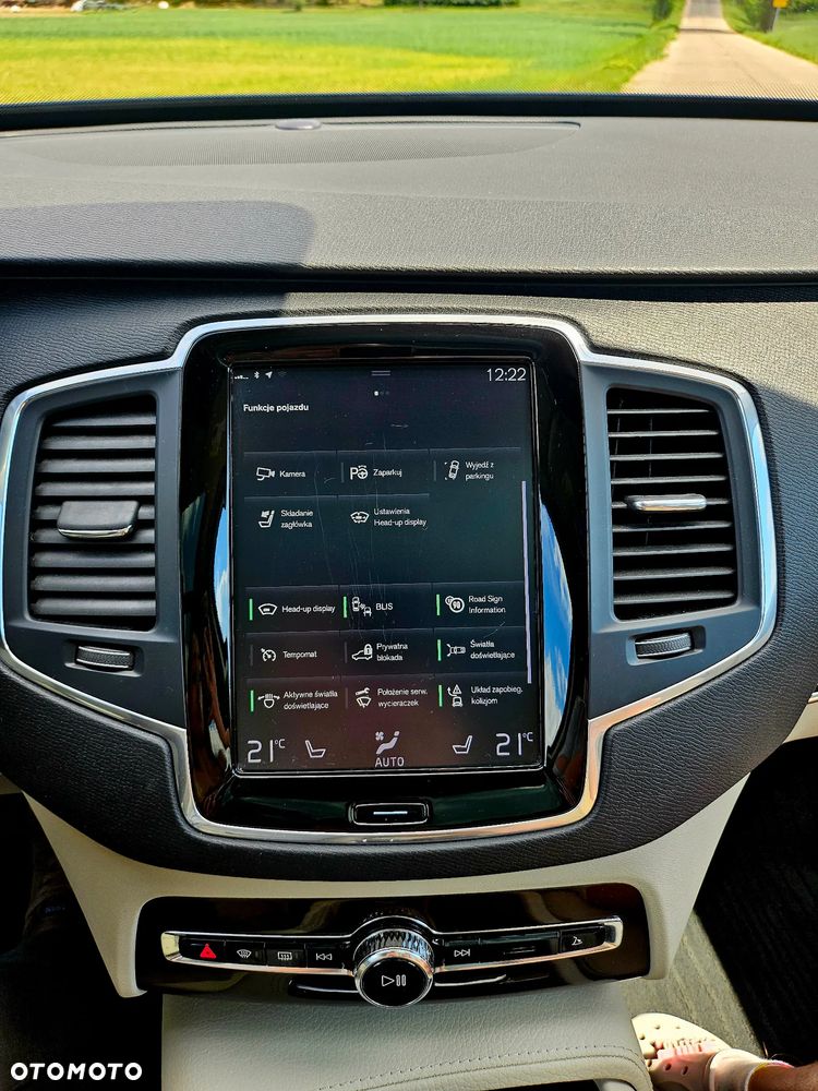 Volvo XC 90 T6 AWD Momentum 7os - 24