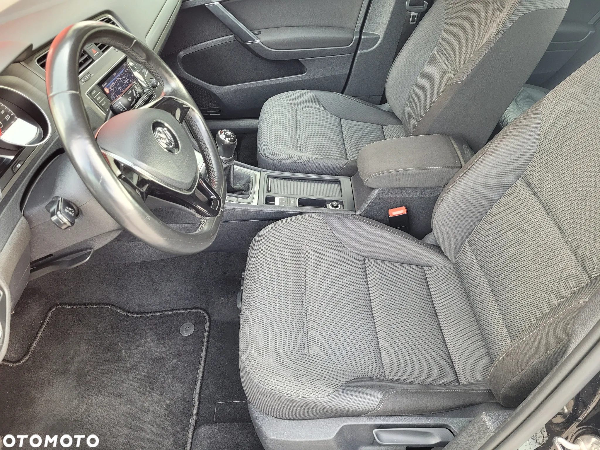 Volkswagen Golf VII 1.2 TSI BMT Trendline - 23