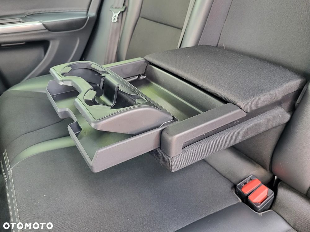 Volvo V60 T5 Geartronic Momentum - 22
