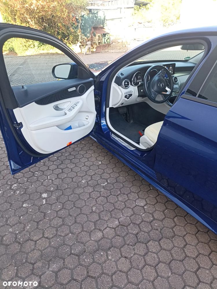 Mercedes-Benz Klasa C 400 4-Matic 9G-TRONIC - 15