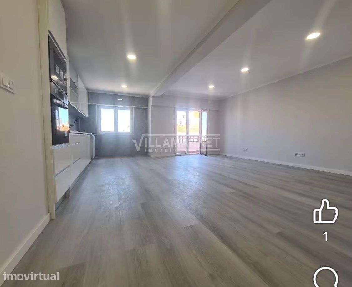 Apartamento T4 totalmente remodelado inserido no último de um edifício - Grande imagem: 2/9