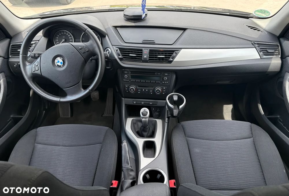 BMW X1 sDrive16d - 9