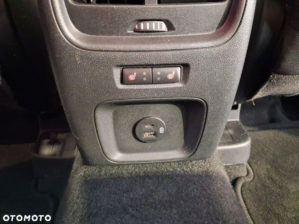 Ford Kuga 1.5 EcoBoost TITANIUM - 14