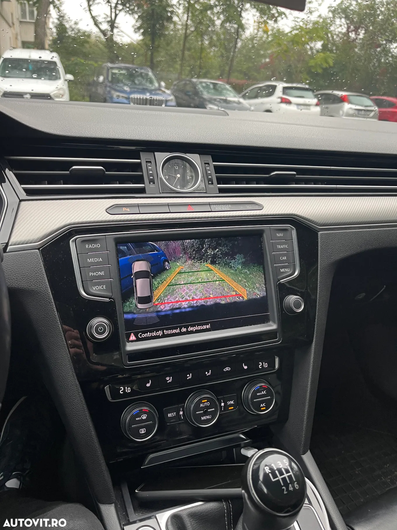 Volkswagen Passat - 17