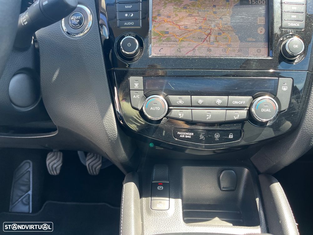 Nissan Qashqai 1.3 DIG-T N-Connecta J18 - 36