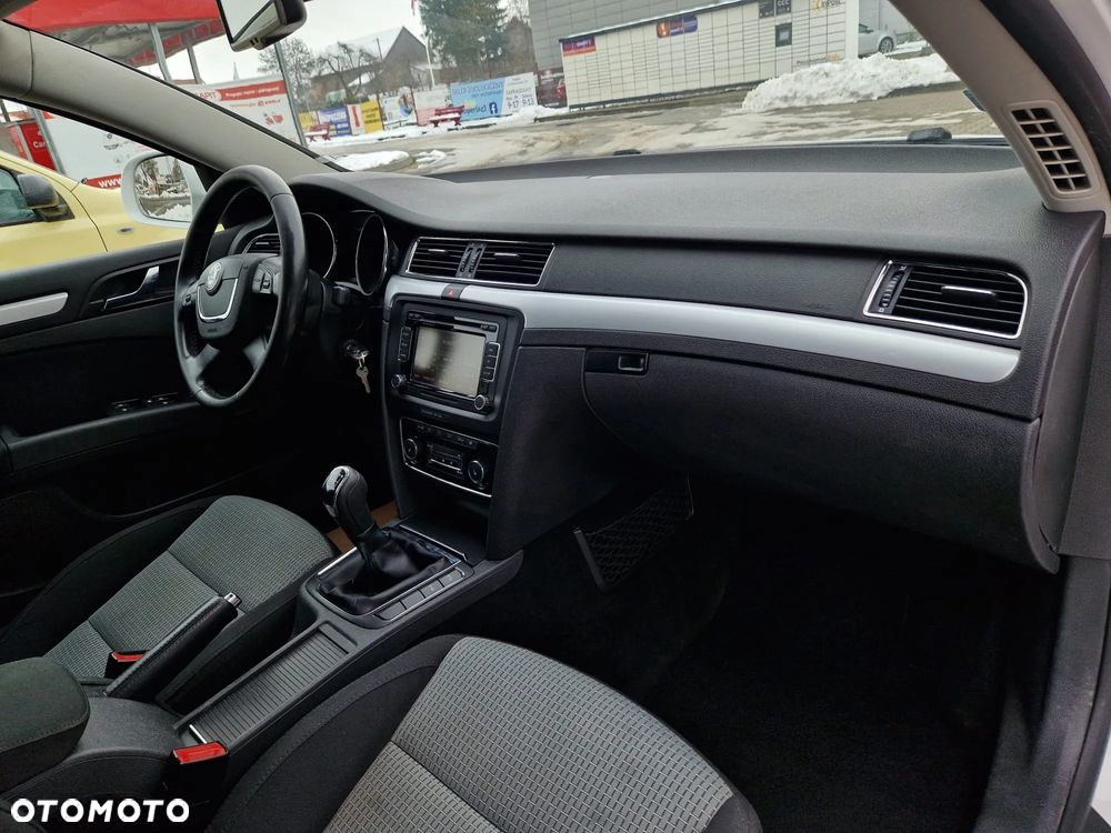 Skoda Superb 2.0 TDI Elegance - 9