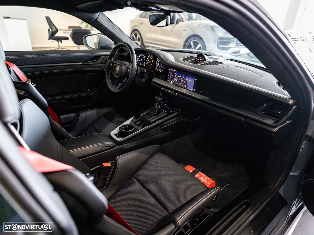 Porsche 911 (992) GT3 Touring Package PDK - 44