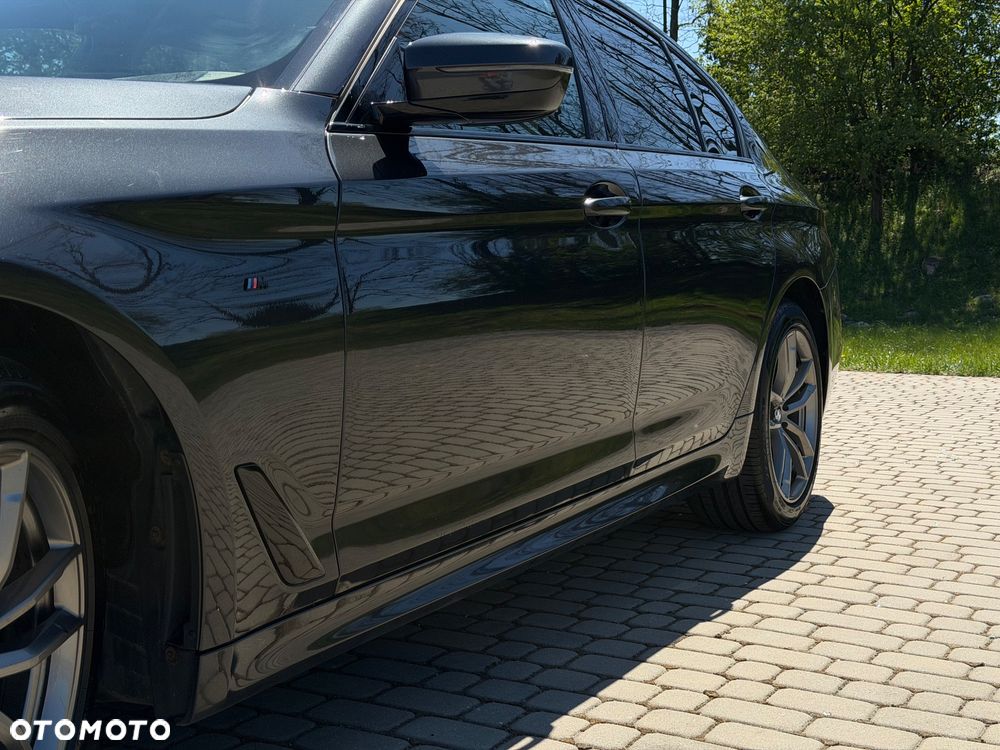 BMW Seria 5 520d xDrive M Sport sport - 15