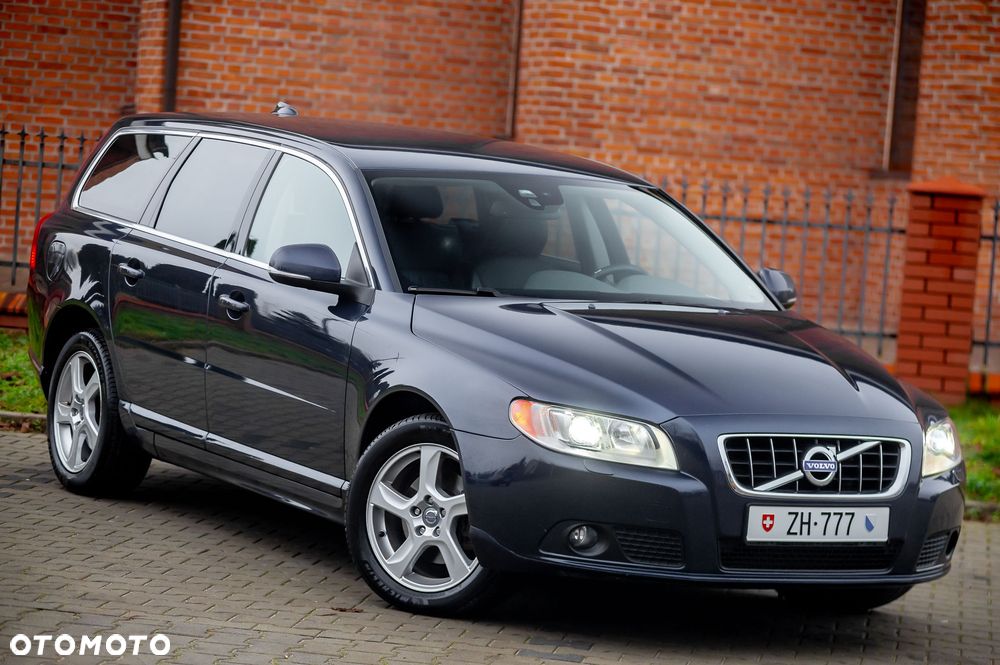 Volvo V70 - 1