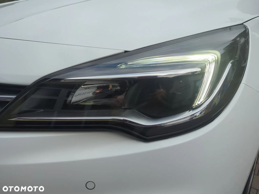 Opel Astra Sports Tourer 1.2 Turbo Edition - 20