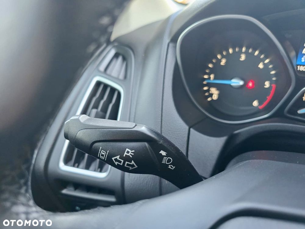 Ford Focus 2.0 EcoBlue Active Business - 14