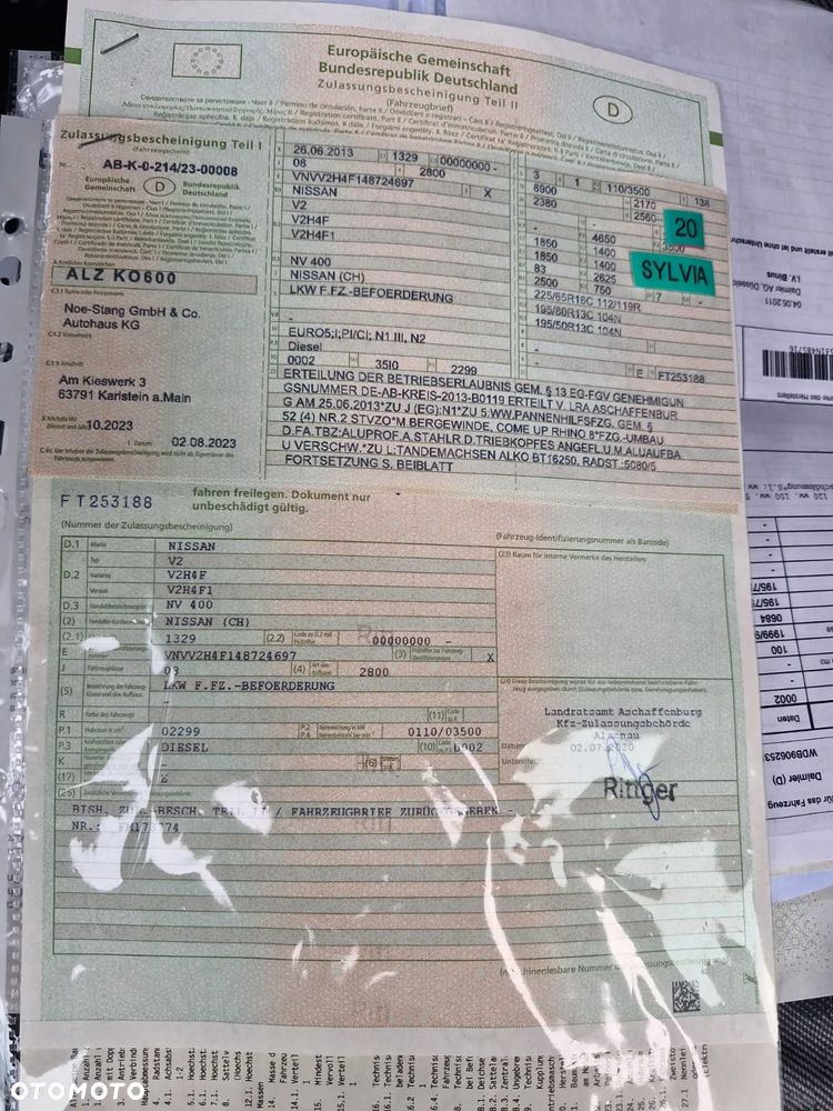 Nissan NV400 - 11