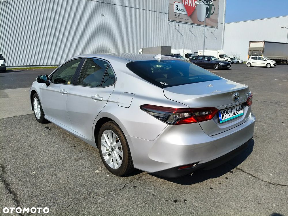 Toyota Camry 2.5 Hybrid Comfort CVT - 3