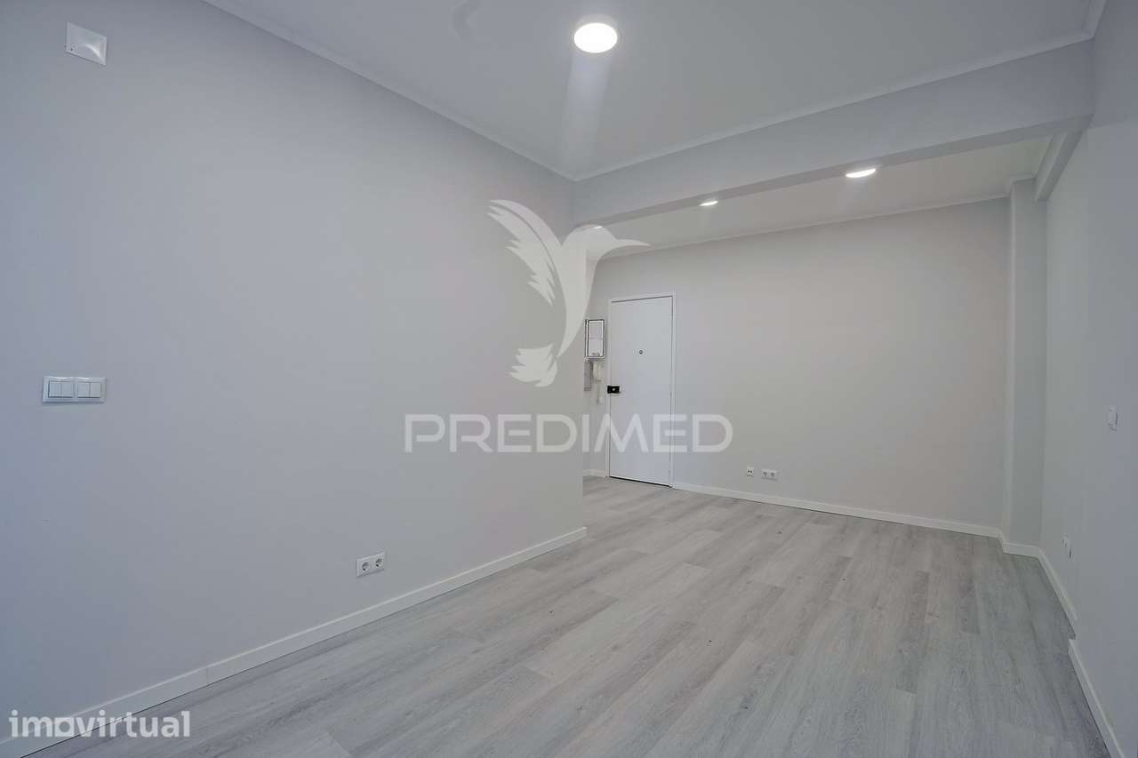Apartamento T1 Remodelado na Venteira com Elevador e Varanda - Grande imagem: 4/9