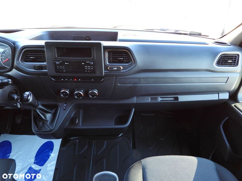 Renault MASTER PLANDEKA WINDA 8 PALET WEBASTO TEMPOMAT LEDY PNEUMATYKA KLIMATYZACJA  165KM - 34