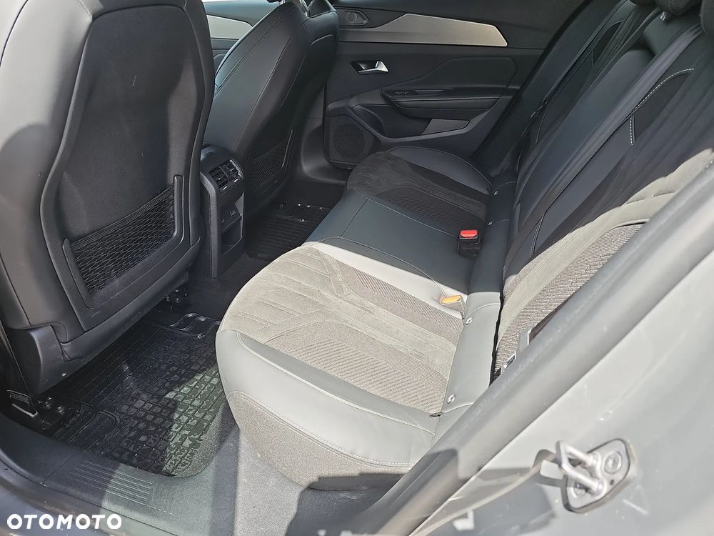 Peugeot 408 1.2 PureTech GT S&S EAT8 - 24