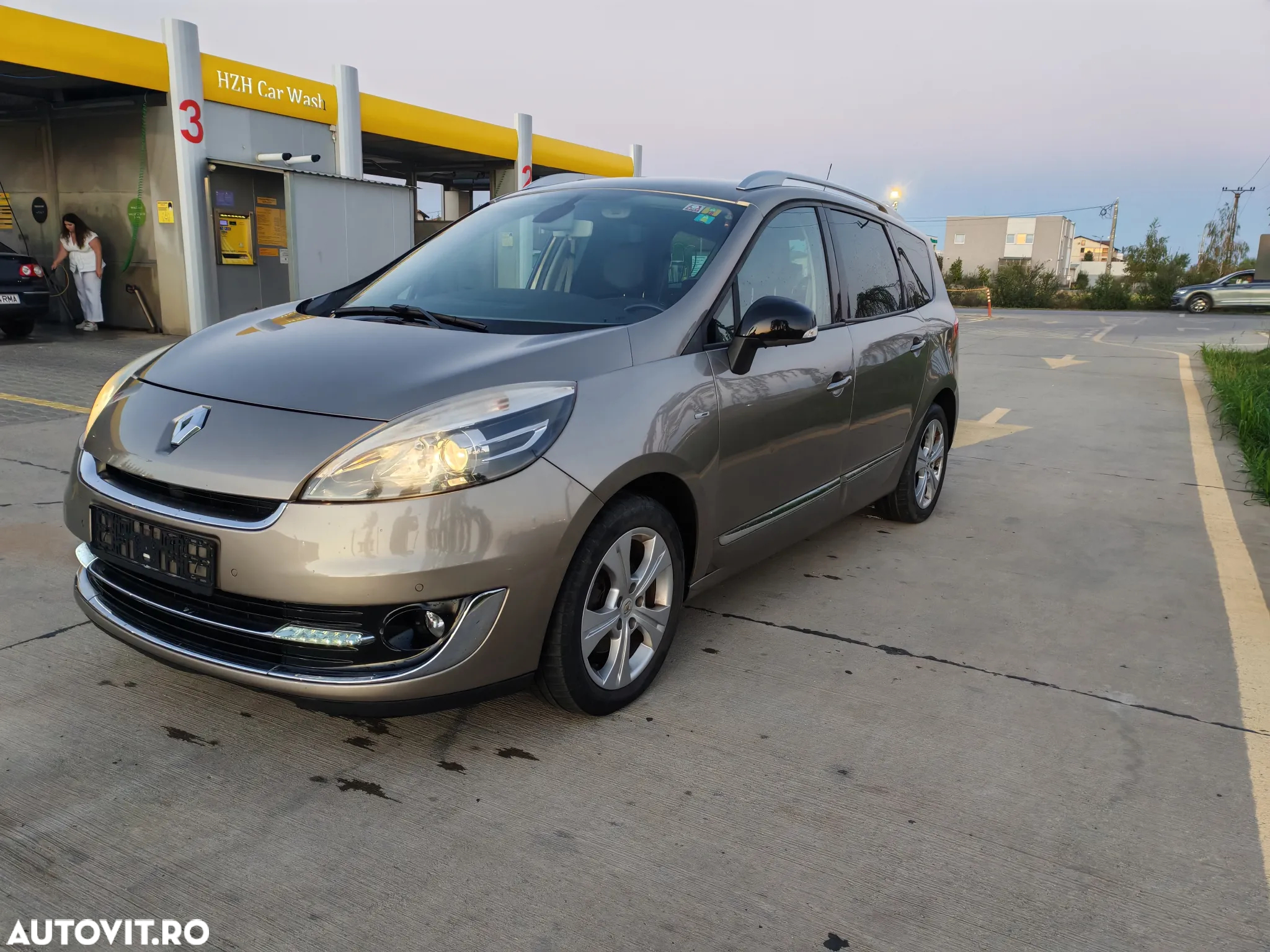 Renault Scenic ENERGY TCe 115 Bose Edition - 3