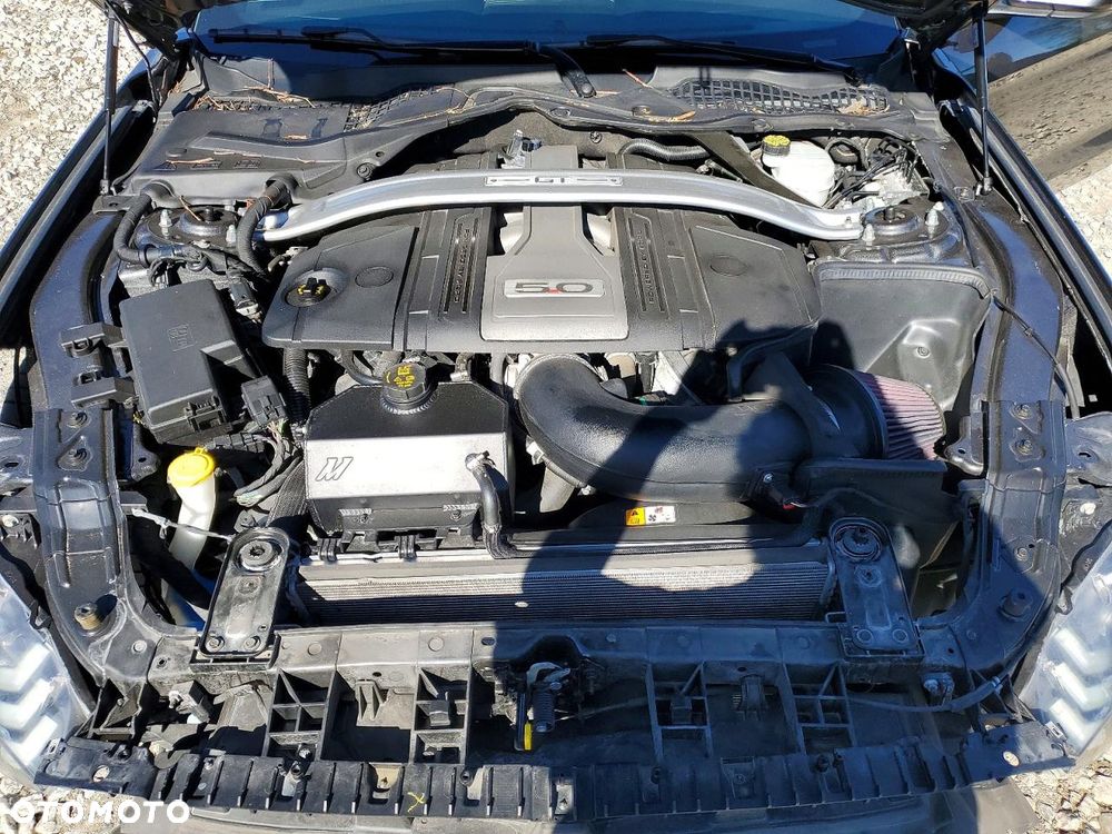 Ford Mustang 5.0 V8 GT - 12
