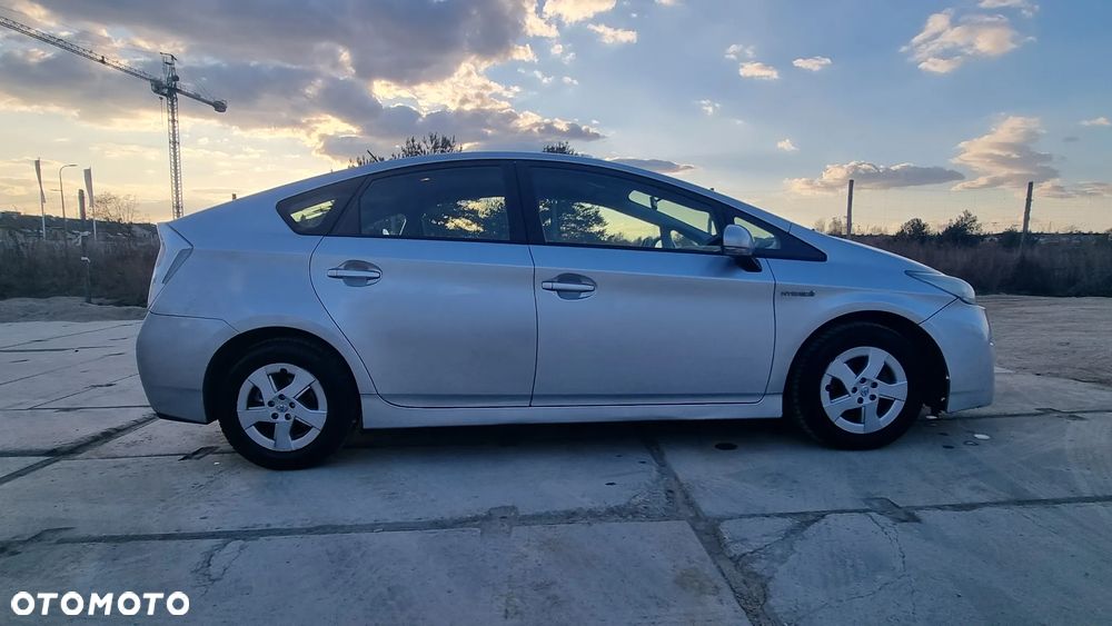 Toyota Prius 1.8 HSD Active - 2