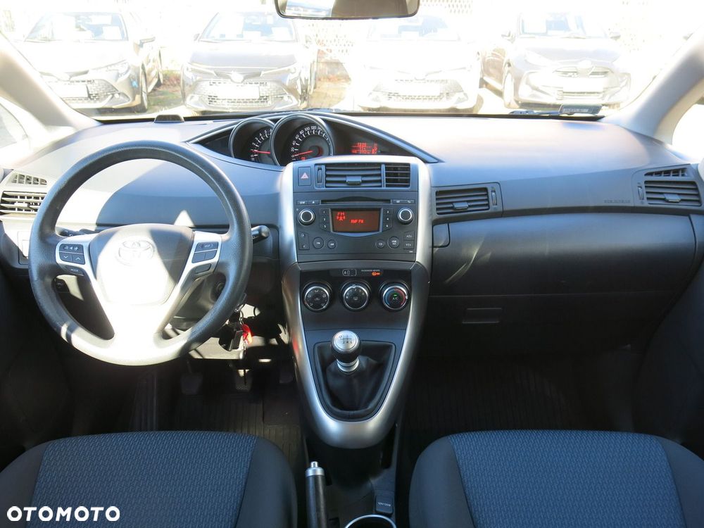 Toyota Verso 1.6 Active - 9