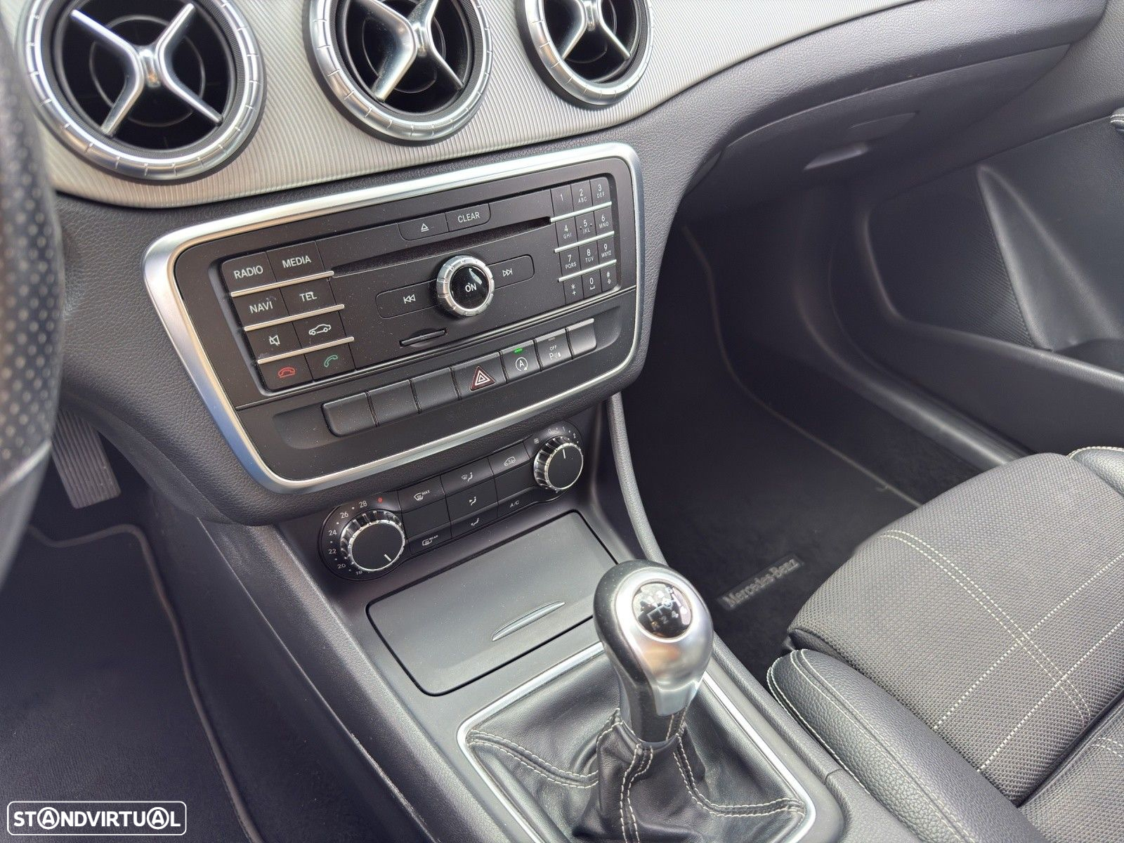 Mercedes-Benz CLA 180 d Urban - 10