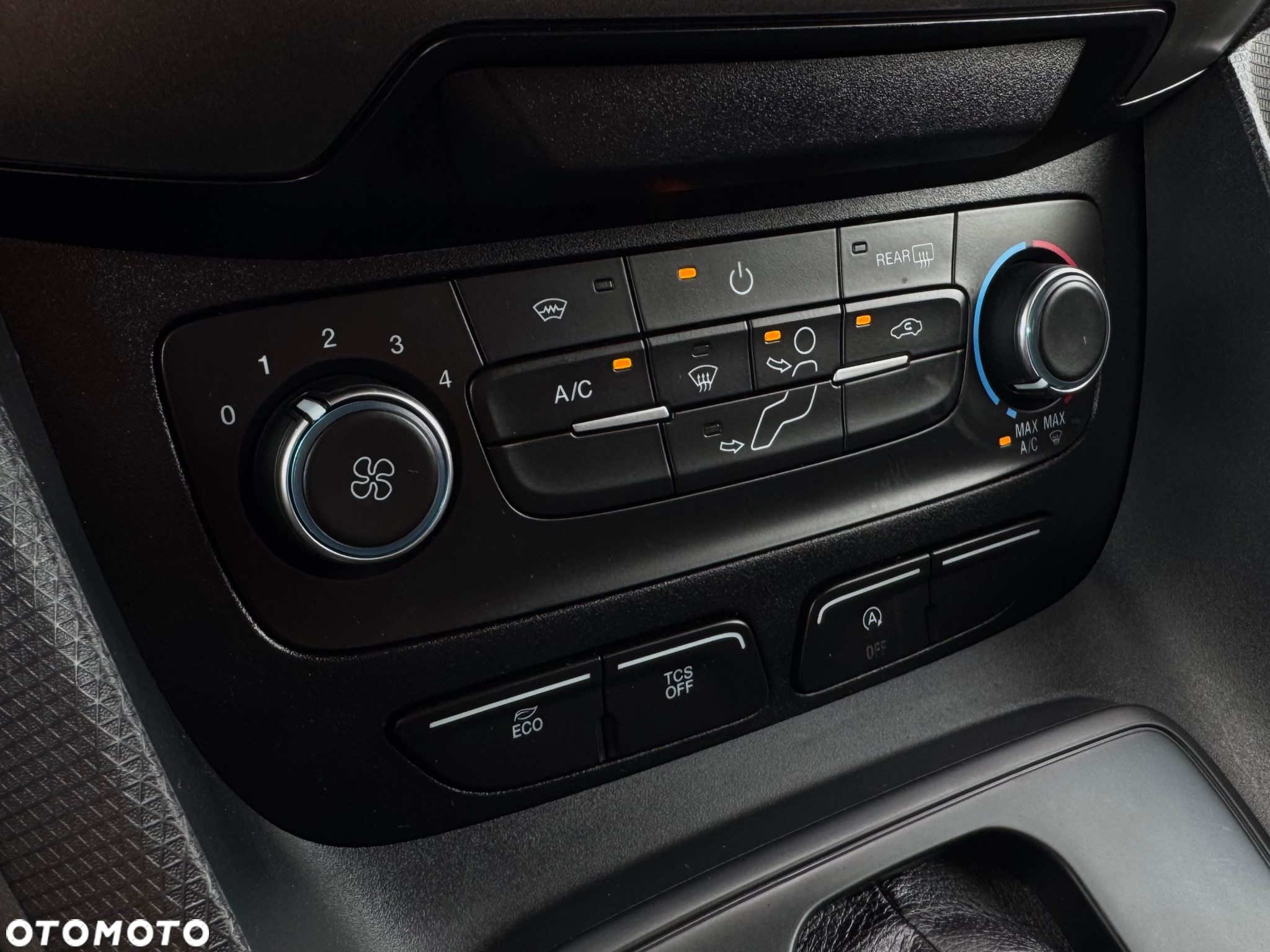Ford Transit Connect 240 L2 Autm Trend - 20