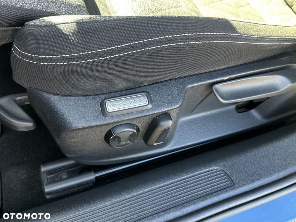 Volkswagen Passat 2.0 TDI EVO Business DSG - 32