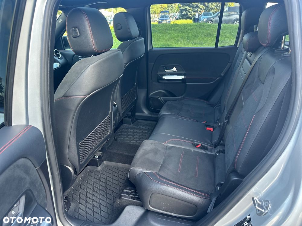 Mercedes-Benz GLB 250 4-Matic AMG Line 8G-DCT - 12