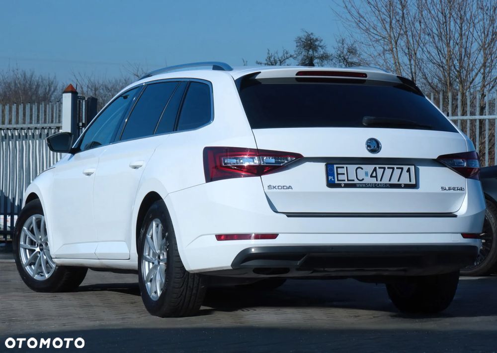 Skoda Superb 2.0 TDI Ambition DSG7 - 8