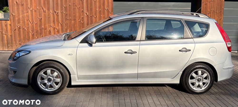 Hyundai i30 i30cw 1.4 Edition 20 - 9