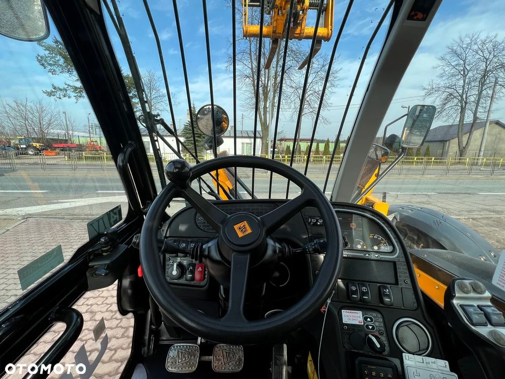 JCB 540-170 - 24