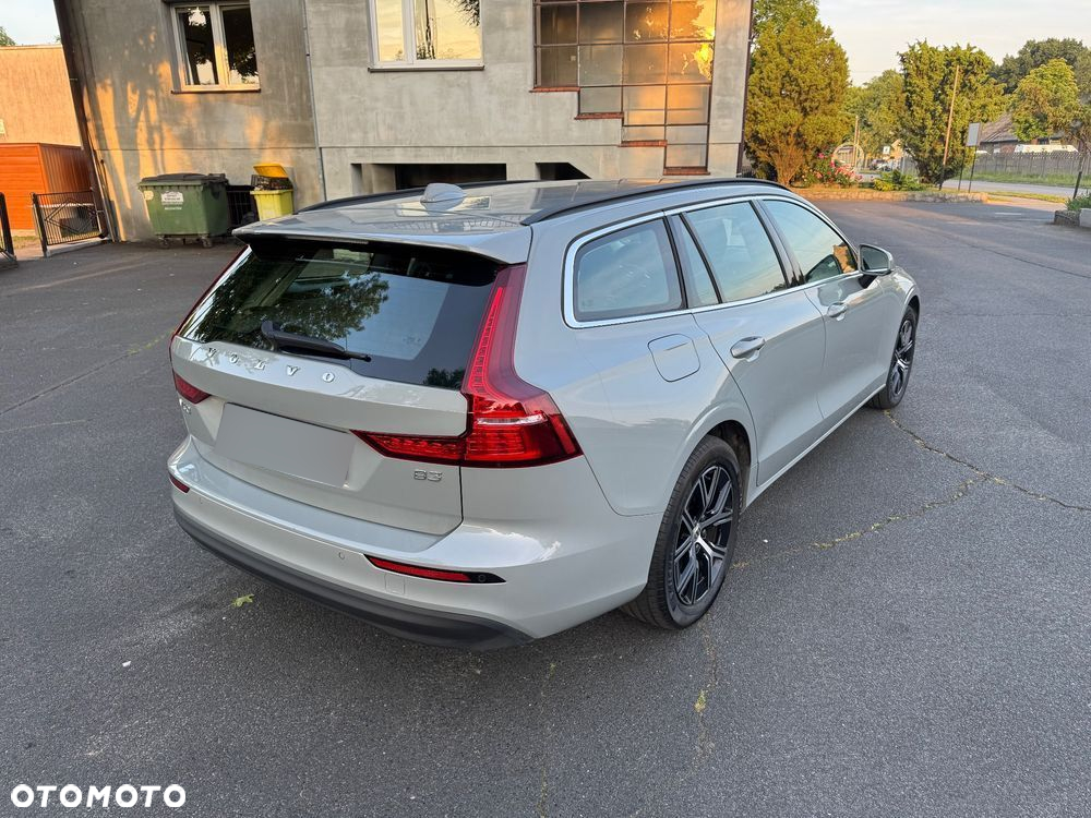 Volvo V60 B3 B DKG Core - 11