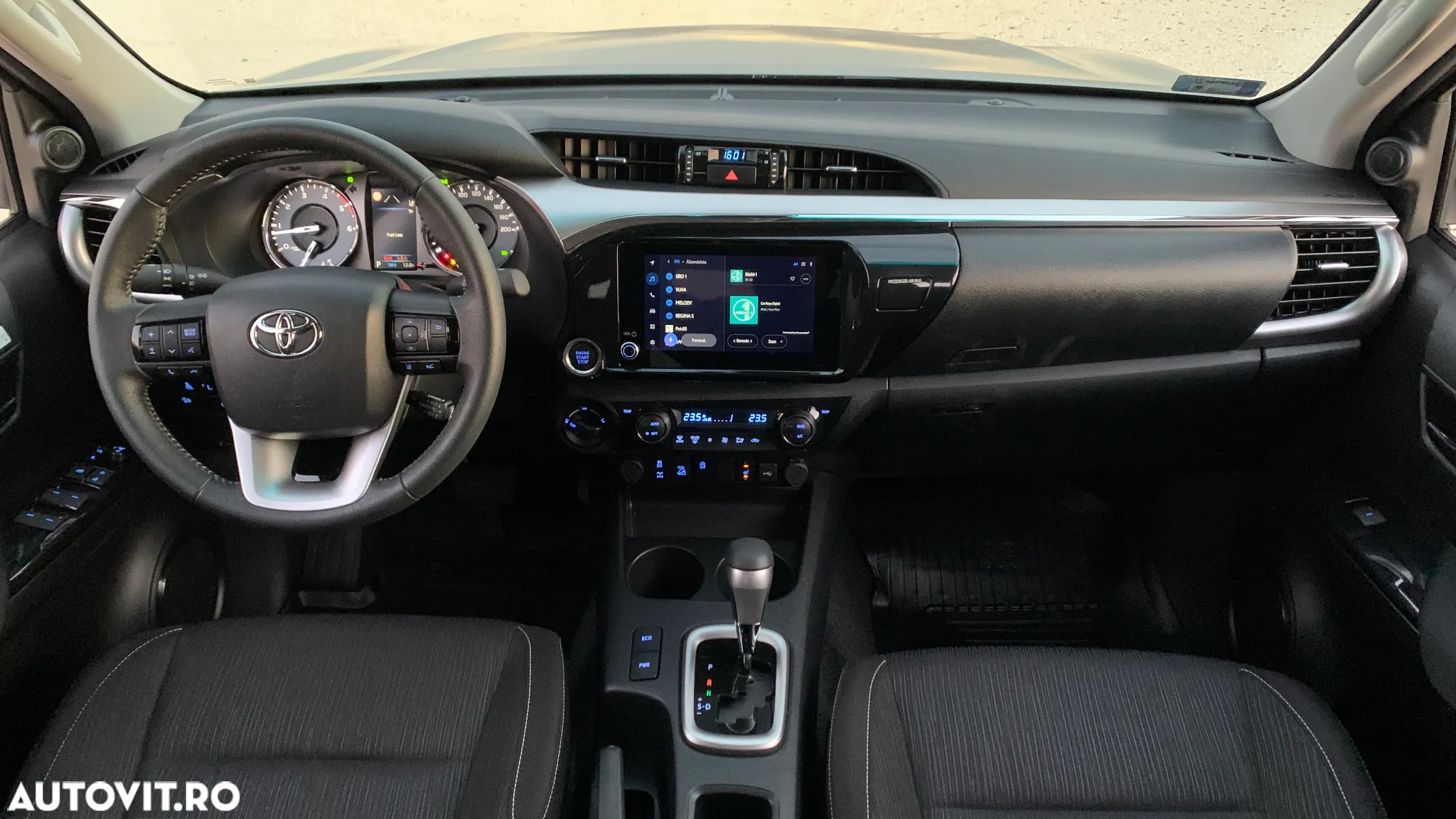 Toyota Hilux 2.4D 150CP 4x4 Double Cab AT Style - 26