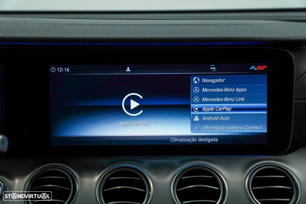 Mercedes-Benz E 300 d AMG designo 7L - 34