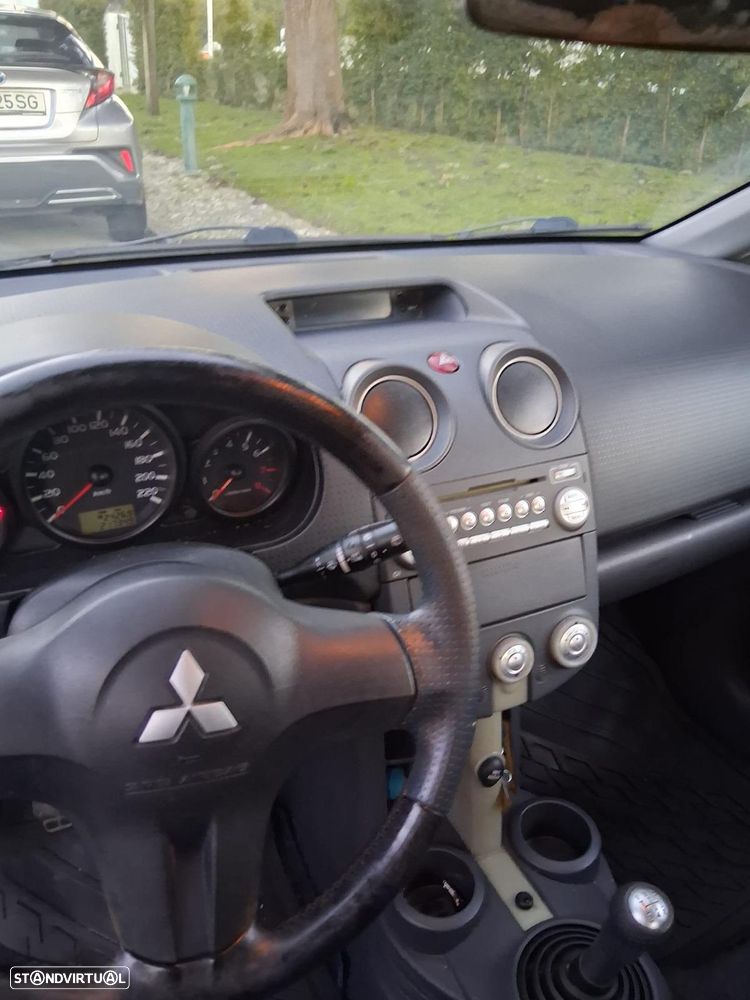 Mitsubishi Colt 1.1 Base - 3