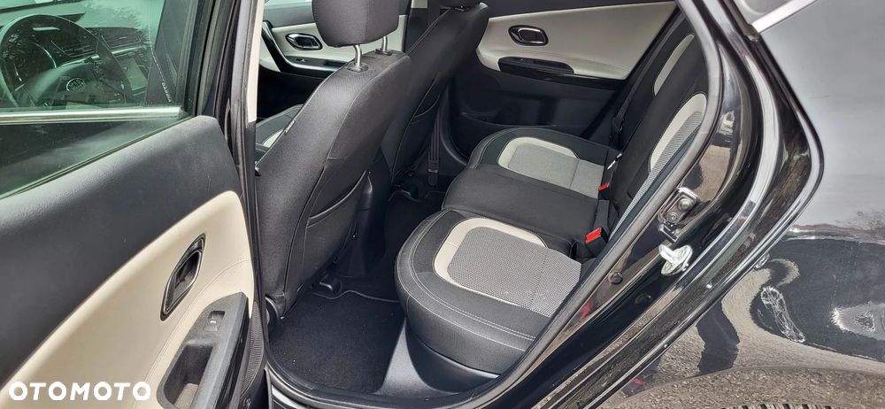 Kia Ceed 1.6 GDI ISG Spirit - 18