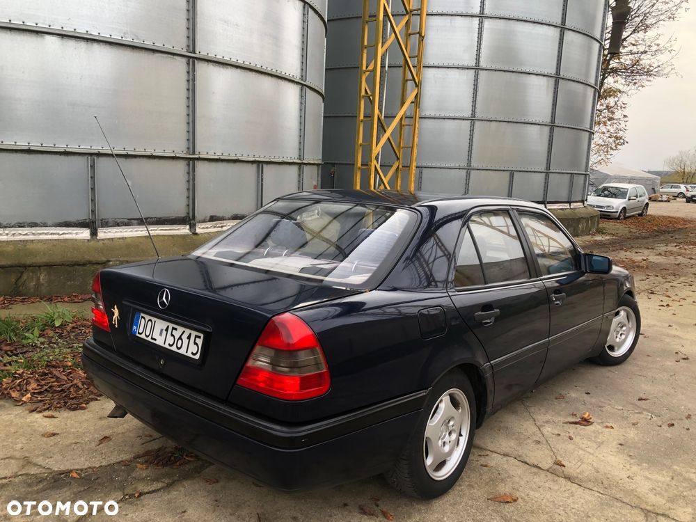 Mercedes-Benz Klasa C 250 D Turbo Elegance - 2