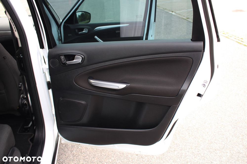 Ford S-Max 2.0 TDCi DPF Business Edition - 20