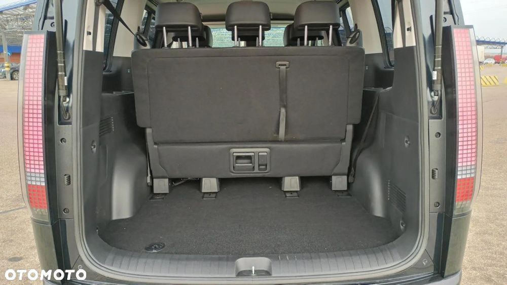 Hyundai Staria 1.6 T-GDI HEV Smart VIP - 14