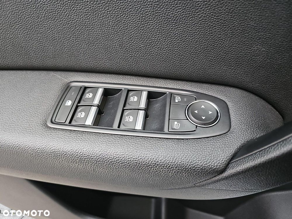 Renault Captur - 19