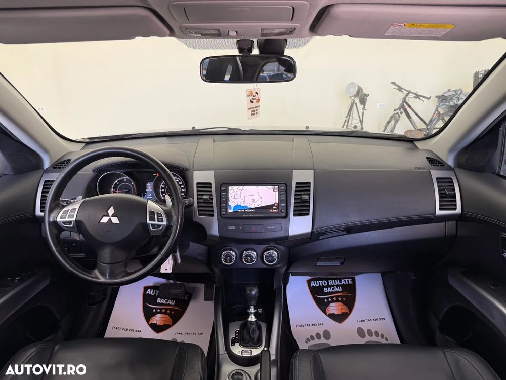Mitsubishi Outlander 2.2 DI-D 4WD TC-SST Instyle - 8